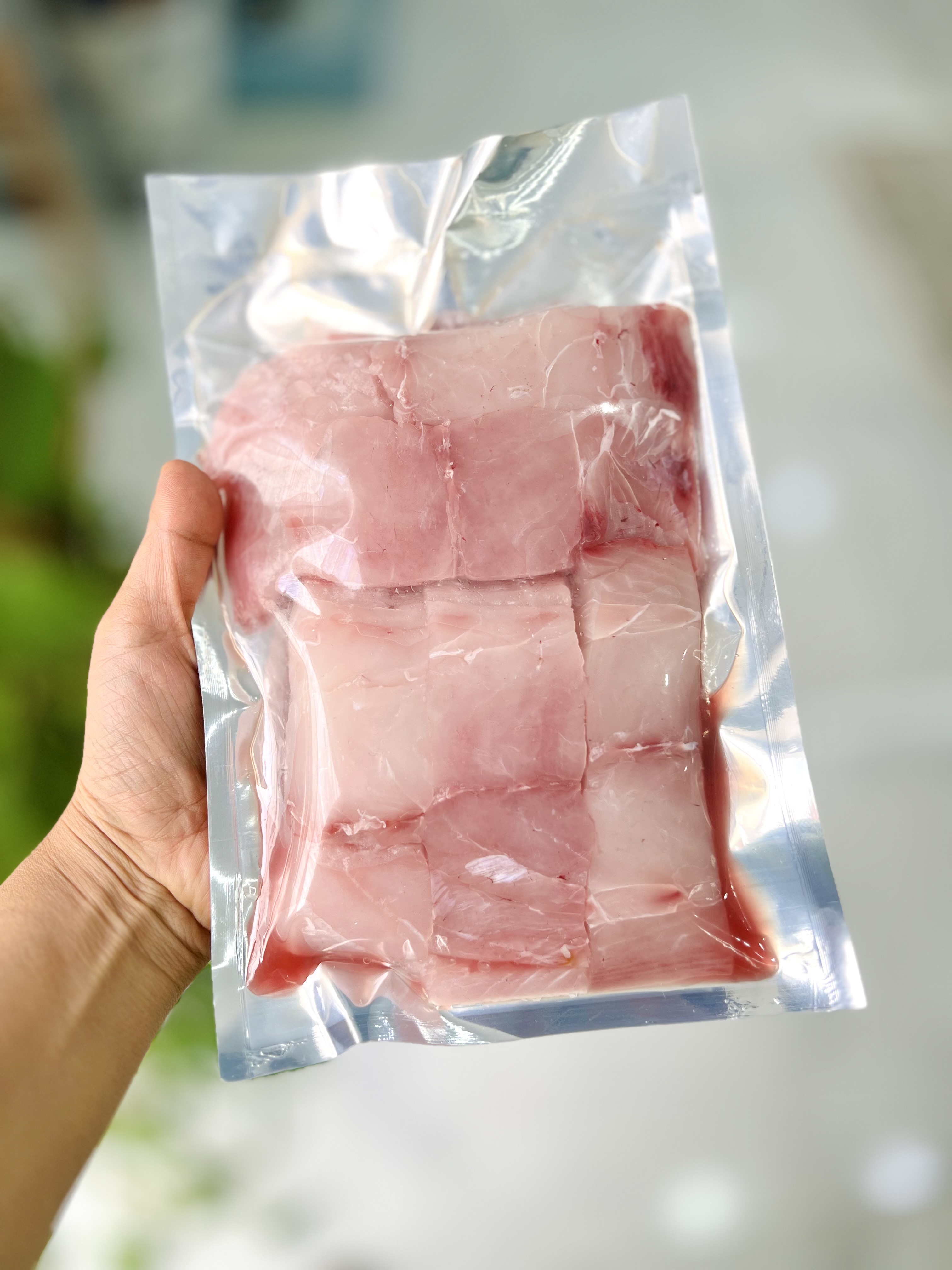 ۲ کیلو شاه ماهی 